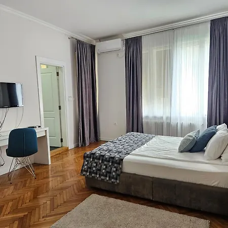 Urban Downtown Apartment